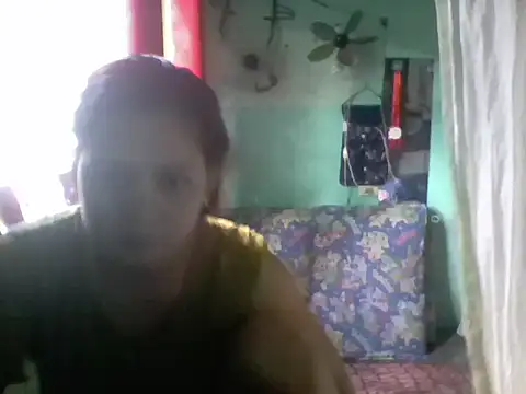 Lovelypinay26 stripchat live cam model