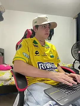 Fozil_Dvice stripchat live cam model