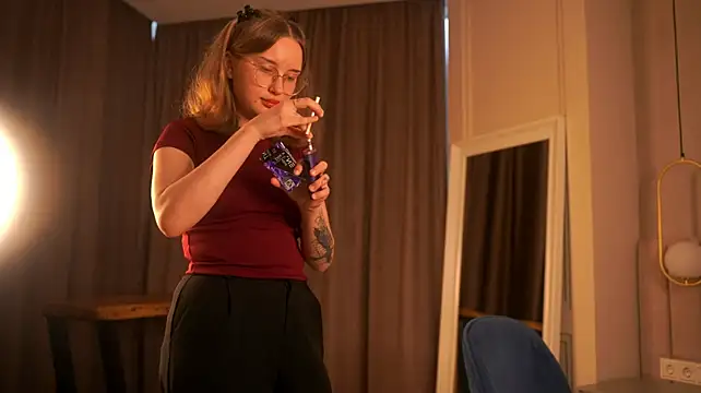 AlaneHime stripchat live cam model
