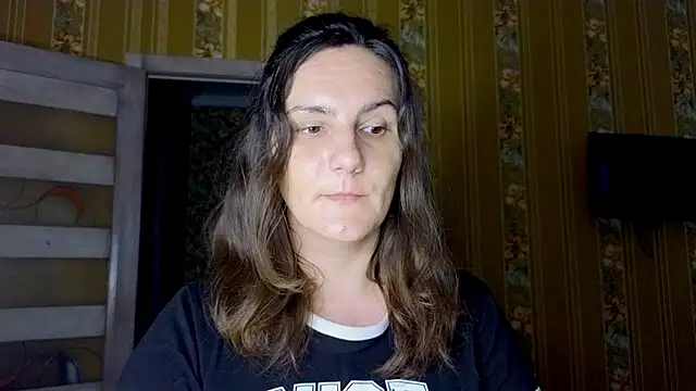 Miss-Understood stripchat live cam model