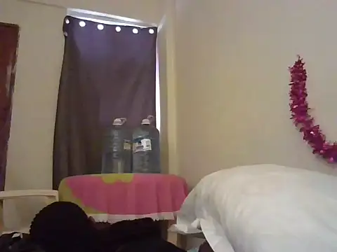 Newbird69 stripchat live cam model
