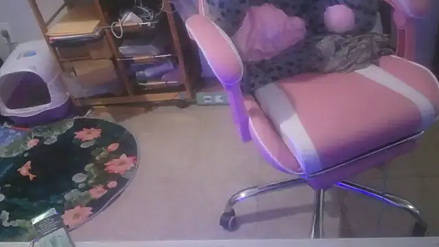 nastydianastrips stripchat live cam model