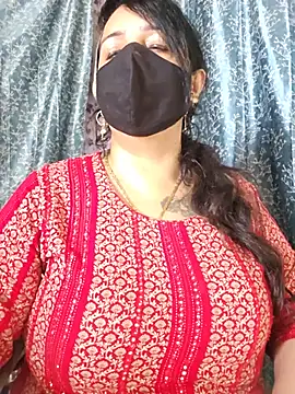 cute-tanvi stripchat live cam model