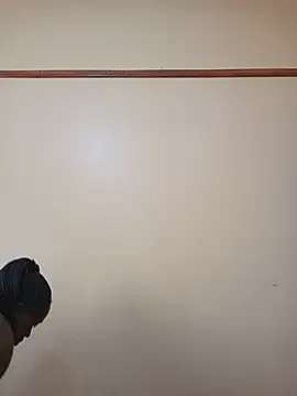 Swirly_blac stripchat live cam model