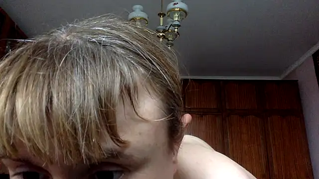 KlavdiaPetrivna stripchat live cam model