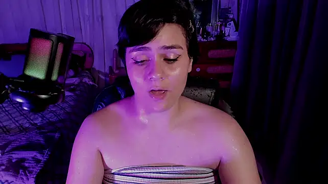 isabelacooperr stripchat live cam model
