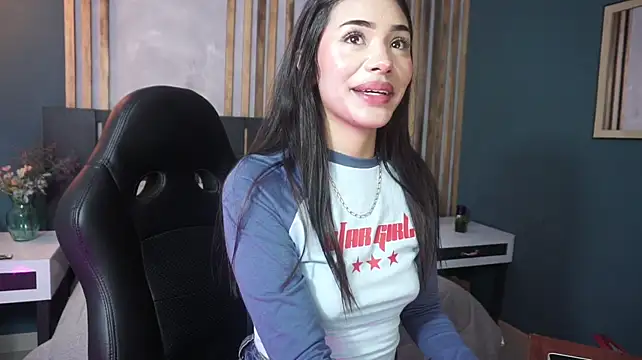Giovanna_oliveira stripchat live cam model