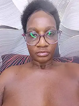 BLACKGODDESS78 stripchat live cam model