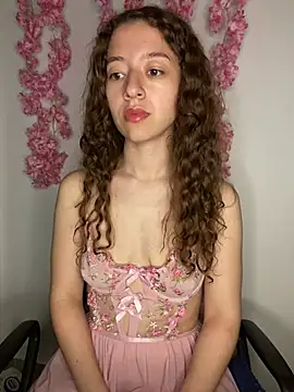 -rosi stripchat live cam model