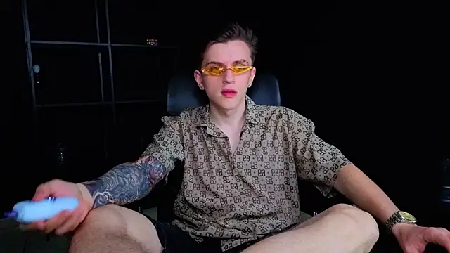 FelixStarkk stripchat live cam model