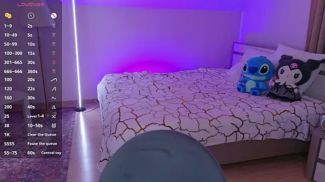 venomeowww__ stripchat live cam model
