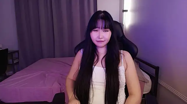 frozensakura stripchat live cam model