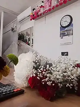 LittleFlower777 stripchat live cam model