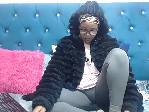 CARAMELBOOBZx stripchat live cam model