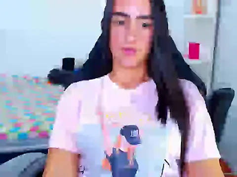 shena-fox stripchat live cam model