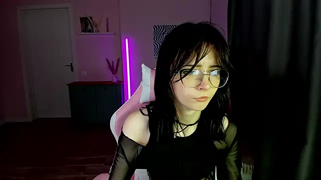 MargoLoooo stripchat live cam model