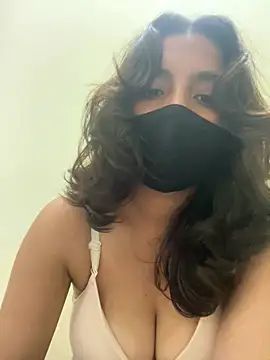 Shivani_4763 stripchat live cam model
