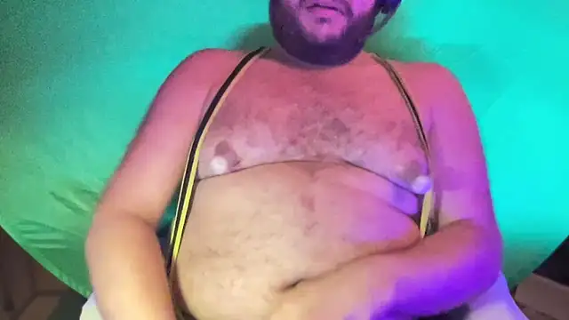 PIGNIPSPUMPER stripchat live cam model