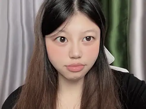 yanyan2007 stripchat live cam model