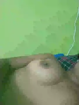 Pinkyjii stripchat live cam model
