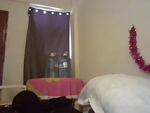 Newbird69 stripchat live cam model