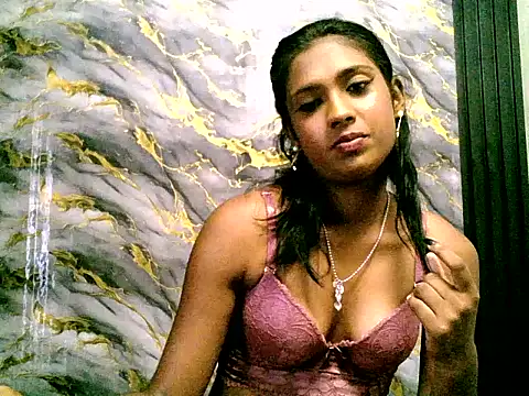 sassyslim stripchat live cam model