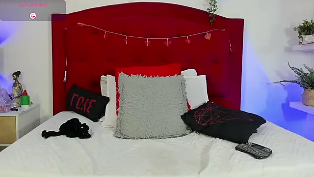 Rouss_Meyers stripchat live cam model