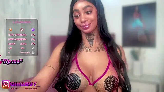 GinnaBolton stripchat live cam model