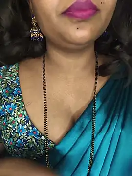 ur_love_kannada1 stripchat live cam model