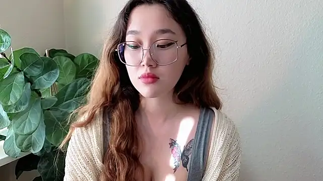 Jennatyan stripchat live cam model