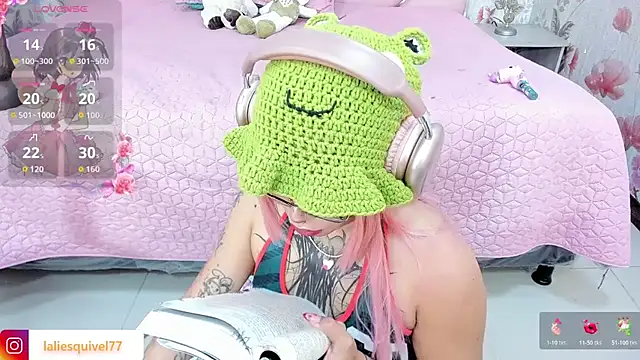 SafiroAgataaa stripchat live cam model