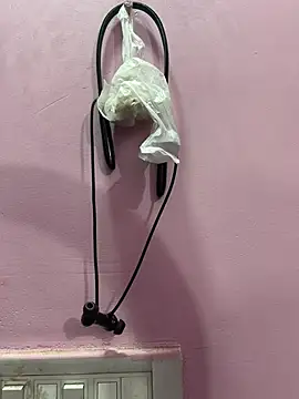 Sexy_vanshika01 stripchat live cam model
