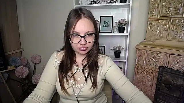 LiliaErmi stripchat live cam model