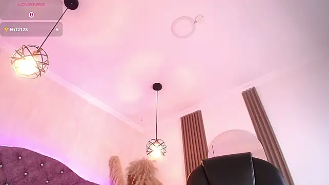 Amara_Davis1 stripchat live cam model