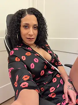 FerrariFrench stripchat live cam model