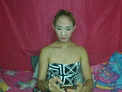 camilla_urmajesty stripchat live cam model