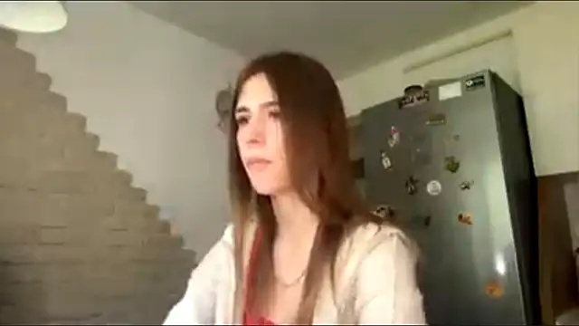 ZaraGuyette stripchat live cam model