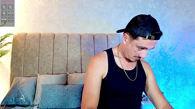 May_Lyonheart stripchat live cam model