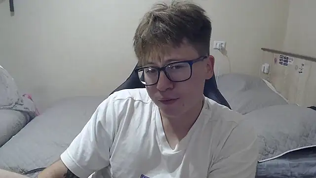 Maxxxgayboy stripchat live cam model