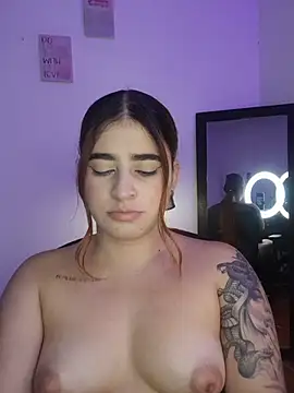 MartinaConnorr stripchat live cam model