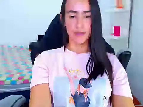 shena-fox stripchat live cam model