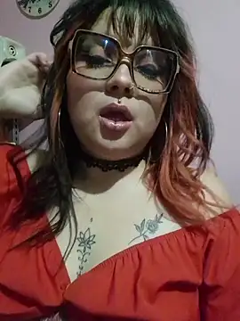 Latina_Curvy2 stripchat live cam model