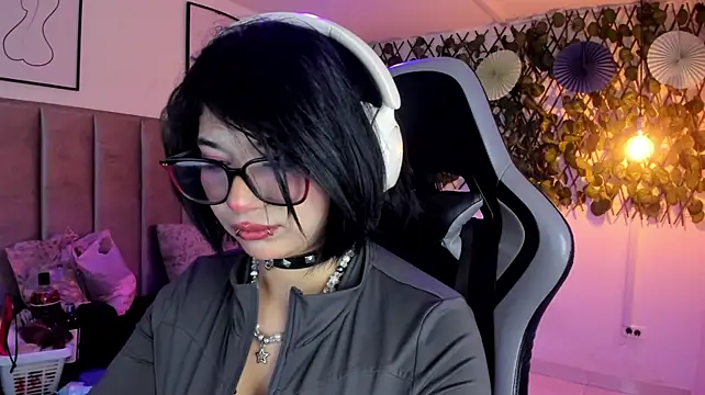 Kitty_Gang stripchat live cam model