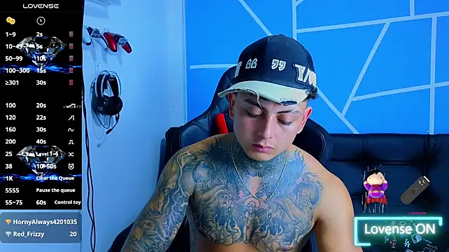 KevinSanchez420 stripchat live cam model