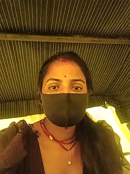 Poojakumari20 stripchat live cam model