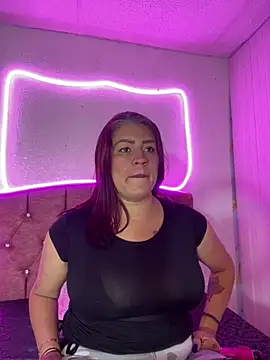 kira-palmer09 stripchat live cam model