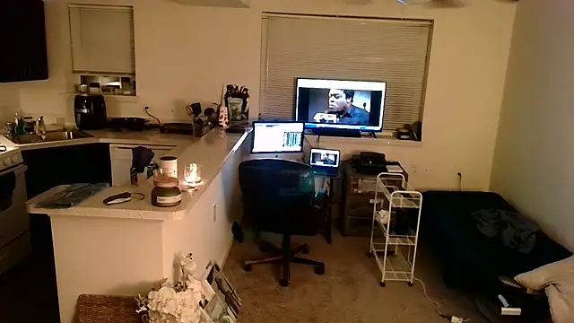 Q1357q stripchat live cam model