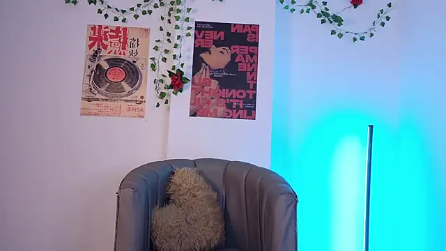 CoralieBronson stripchat live cam model