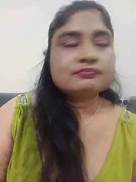 hornyriyanka stripchat live cam model