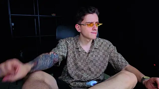 FelixStarkk stripchat live cam model